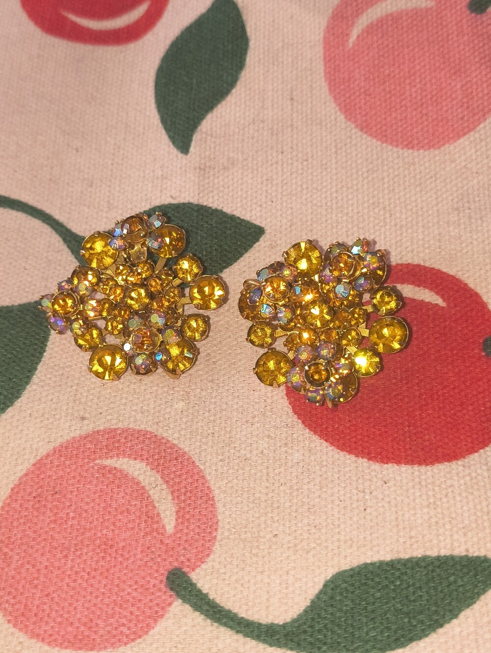 Beautiful AB Vintage Gold Tone Clip On Earrings. Estate Find. Fall Colors!